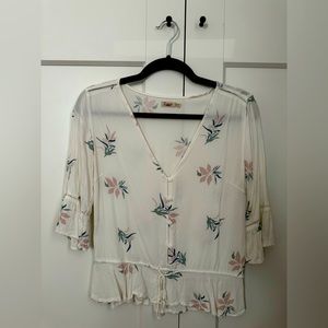 Faherty white blouse